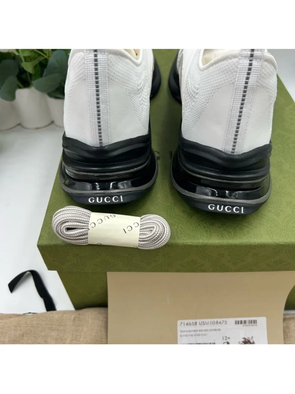 Men’s Gucci run white/gray/black sneakers size 12.5 made in Italy